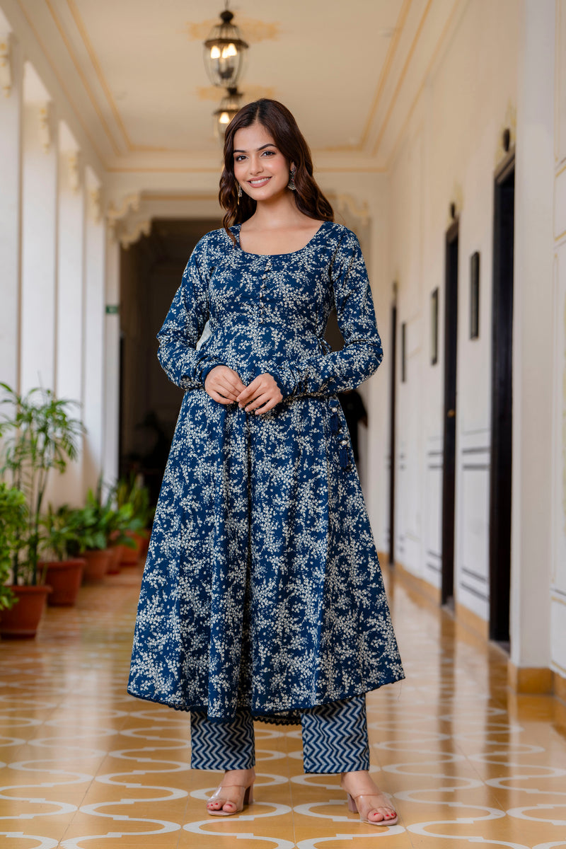 EthniFlair Floral Printed Empire Aari Work Kurta with Pyjamas & Dupatta