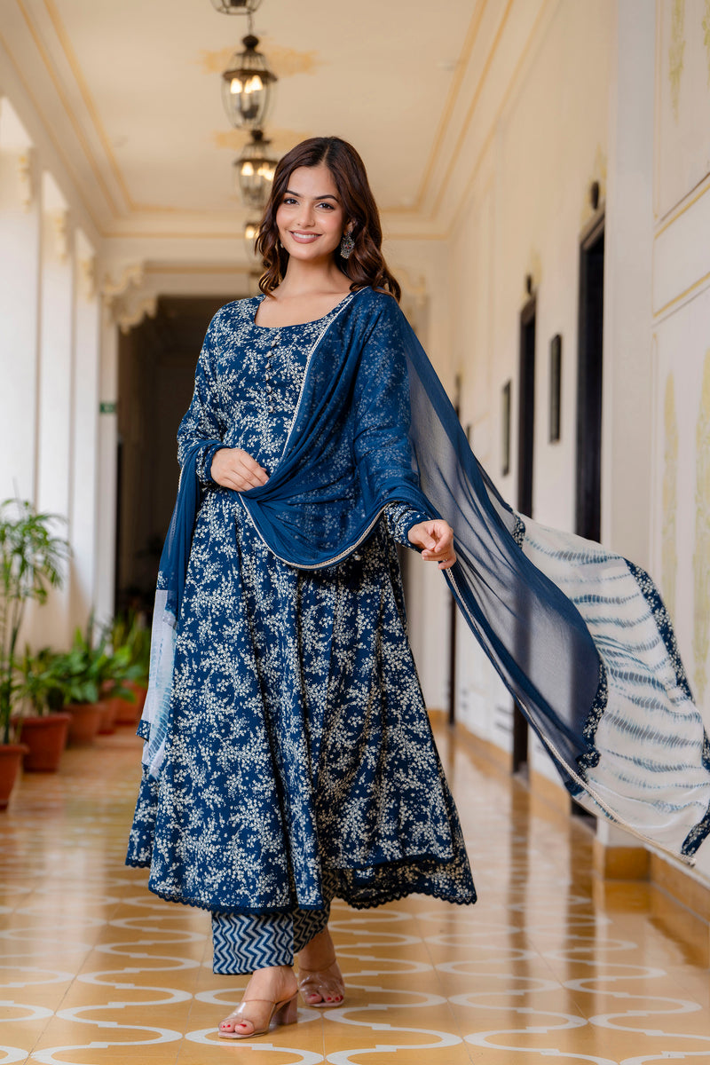 EthniFlair Floral Printed Empire Aari Work Kurta with Pyjamas & Dupatta