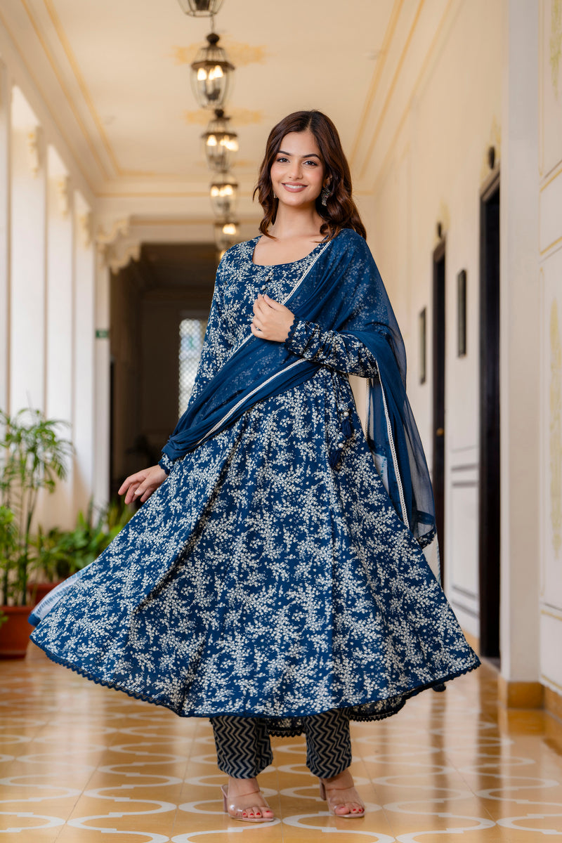 EthniFlair Floral Printed Empire Aari Work Kurta with Pyjamas & Dupatta