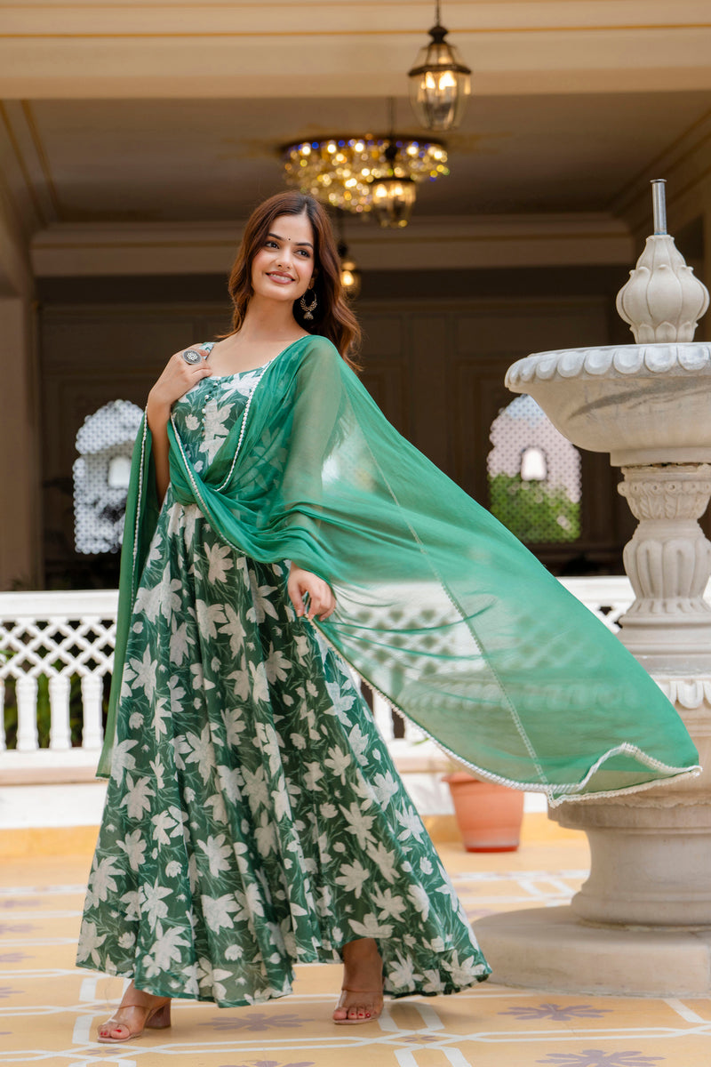 EthniFlair Floral Printed Floral Anarkali Kurta