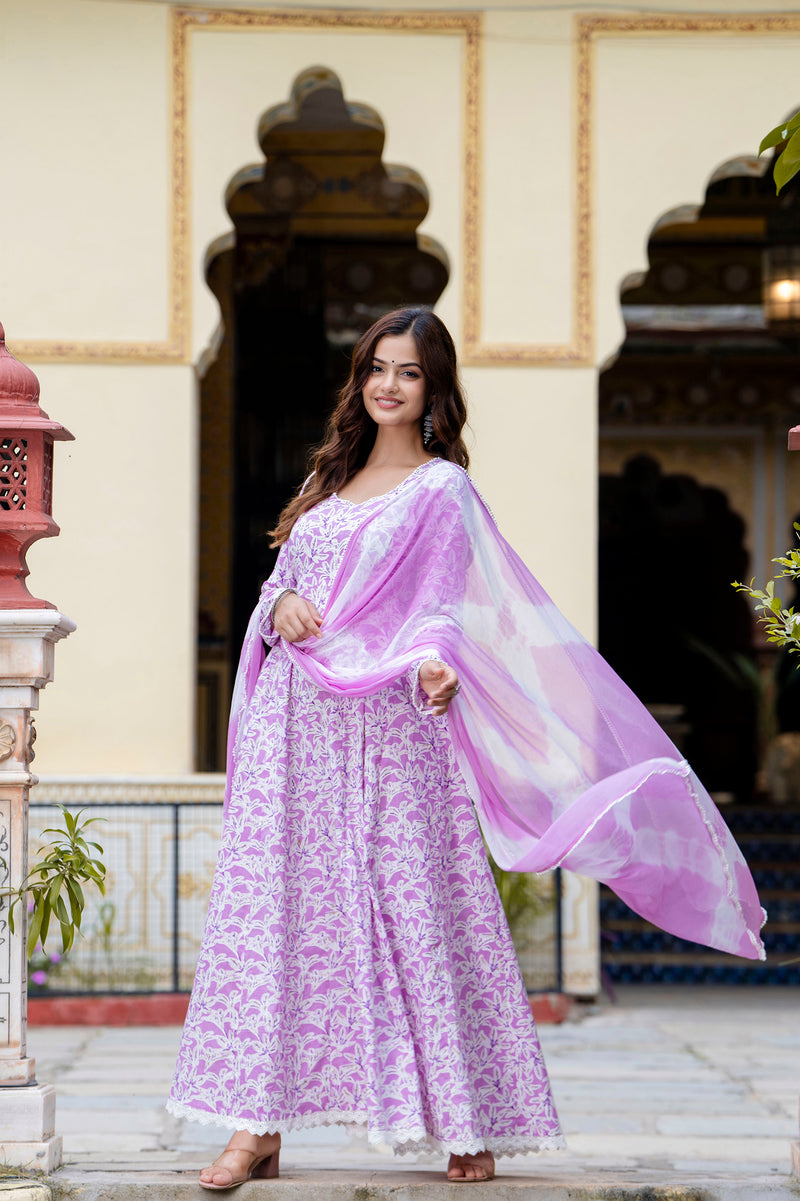 EthniFlair Floral Printed Floral Anarkali Kurta