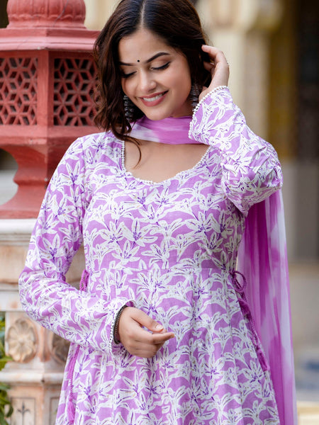 EthniFlair Floral Printed Floral Anarkali Kurta