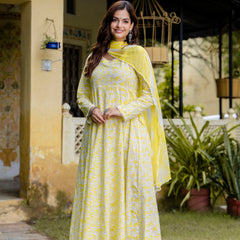 EthniFlair Floral Printed Floral Anarkali Kurta