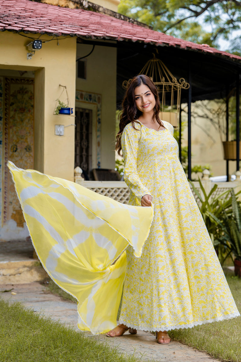 EthniFlair Floral Printed Floral Anarkali Kurta