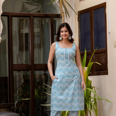 EthniFlair Printed Kurta with Trousers & Dupatta