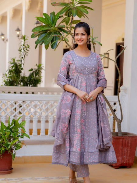 EthniFlair Floral Printed Panelled Thread Work Kurta with Trousers & Dupatta