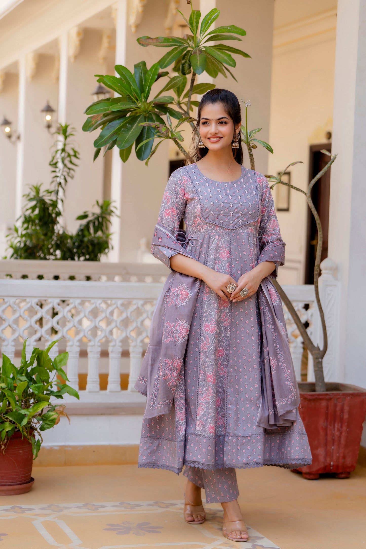 EthniFlair Women Floral Printed Panelled Thread Work Pure Cotton Kurta with Trousers & With Dupatta