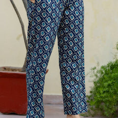 EthniFlair Women Cotton Yoke detail Straight Kurta Pant Dupatta Set