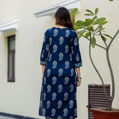 EthniFlair Women Cotton Yoke detail Straight Kurta Pant Dupatta Set