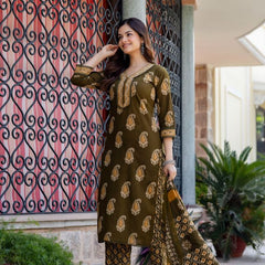 EthniFlair Women Cotton Yoke detail Straight Kurta Pant Dupatta Set