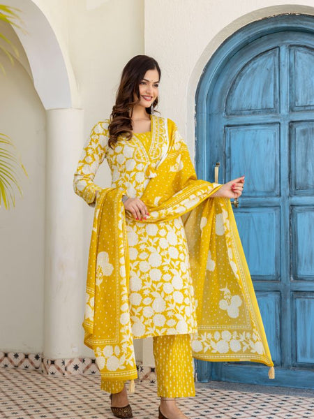 EthniFlair Women Cotton Pintucks detail Straight kurta Pant & Dupatta