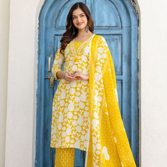 EthniFlair Women Cotton Pintucks detail Straight kurta Pant & Dupatta
