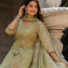 EthniFlair Floral Printed Panelled Aari Work Kurta with Pyjamas & Dupatta