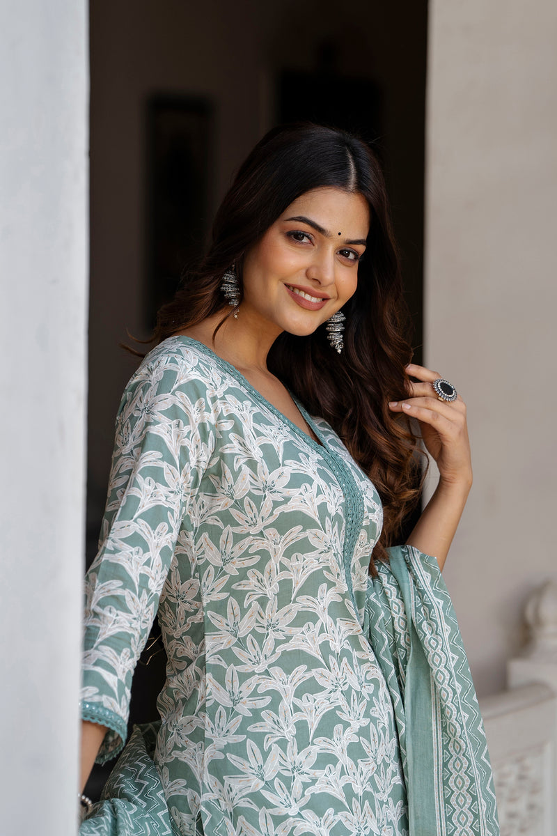 EthniFlair Floral Printed Mirror Work Kurta with Trousers & Dupatta