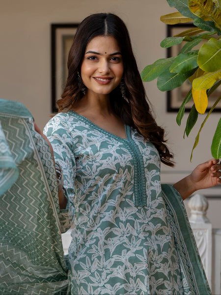 EthniFlair Floral Printed Mirror Work Kurta with Trousers & Dupatta