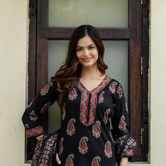 EthniFlair Women Cotton Yoke detail Straight Kurta Pant Dupatta Set