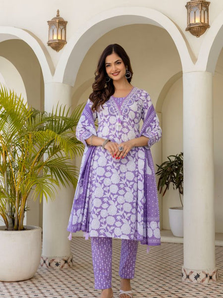 EthniFlair Women Cotton Pintucks detail Straight kurta Pant & Dupatta