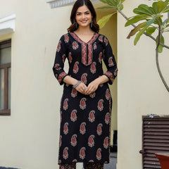 EthniFlair Women Cotton Yoke detail Straight Kurta Pant Dupatta Set