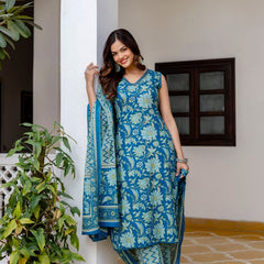 EthniFlair Women Cotton Lace Motifs Sleeveless Straight Kurta Pant Dupatta Set