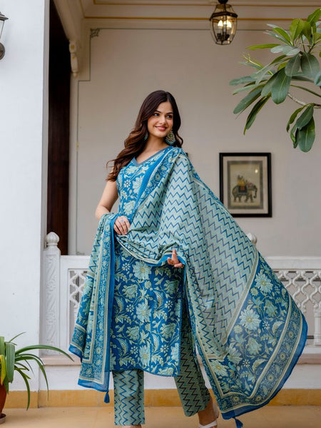 EthniFlair Women Cotton Lace Motifs Sleeveless Straight Kurta Pant Dupatta Set