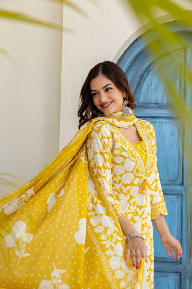 EthniFlair Women Cotton Pintucks detail Straight kurta Pant & Dupatta